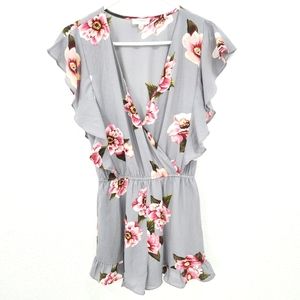 Umgee | Floral V-Neck Romper Gray Pink Small